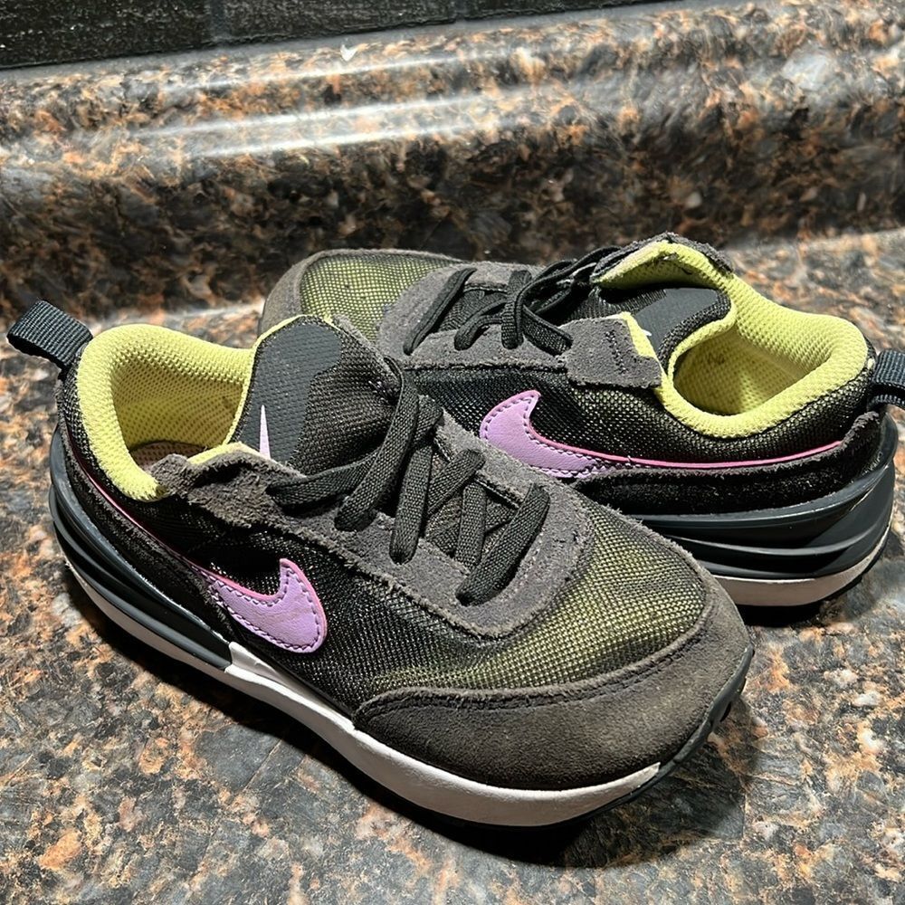 Nike Waffle for toddler size 10C